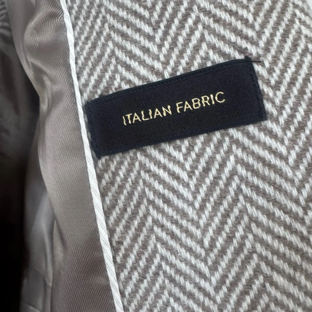 Massimo Dutti Classy Herringbone Blazer - Picture 2 of 8